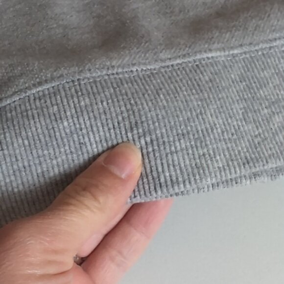 H&M Crew Neck Sweater Les Desirs Ardents Mens Regular Fit Pullover Sweatshirt - Picture 11 of 12